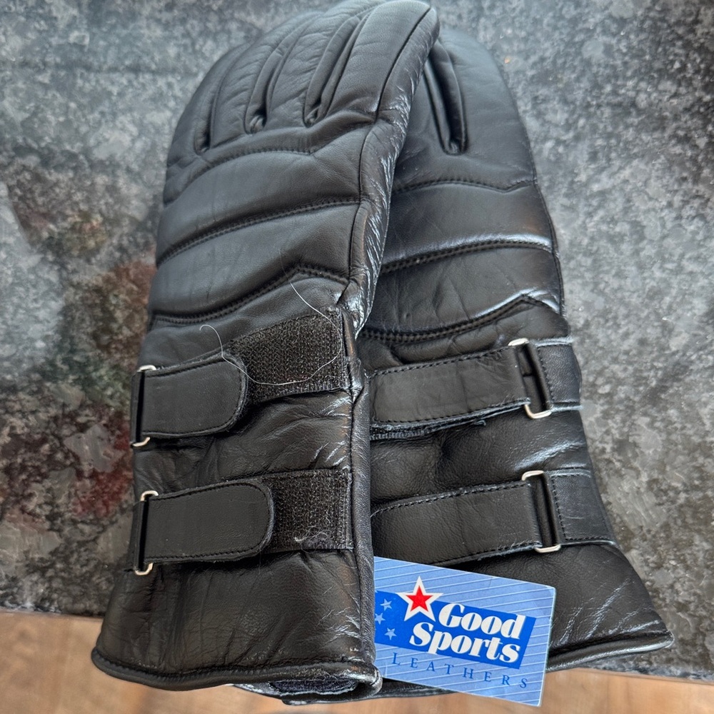 3M Thinsulate Black Leather Men's Gloves with Adjustable Straps